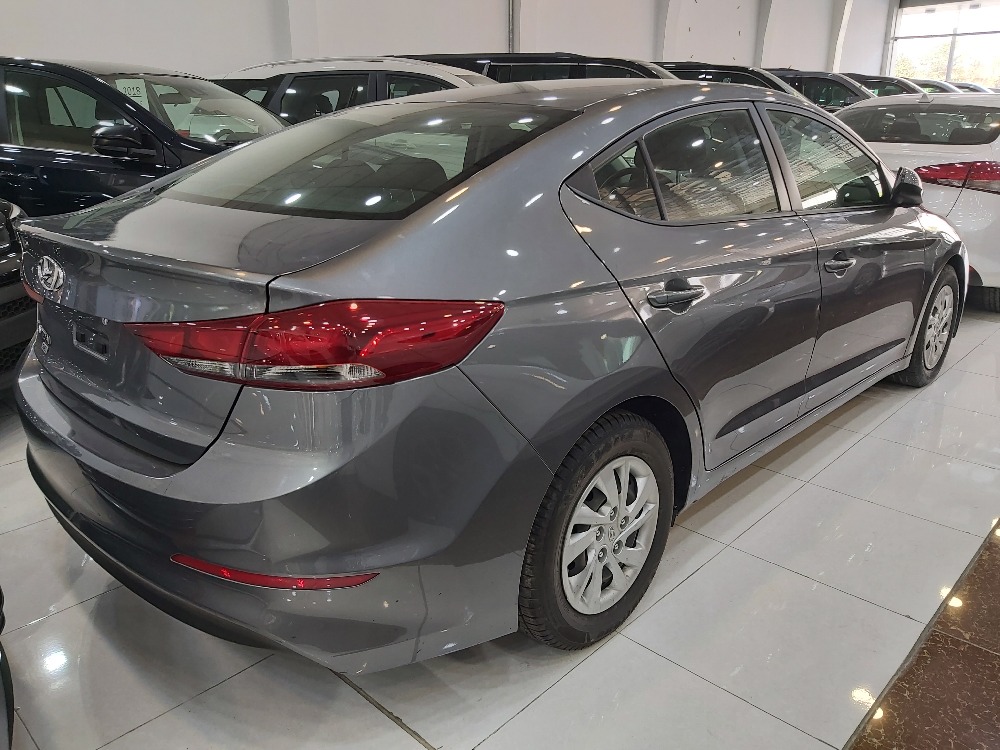 هیوندای ئەلەنترا
